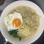 今朝の朝ごはんは　瀬戸内海の塩を使った煮干し塩ラーメン